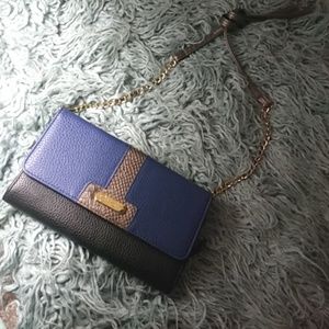 Jessica Simpson clutch